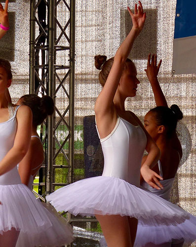 Kindertanz auf der Bühne